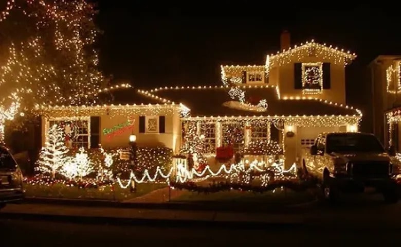 Christmas Light Installation in the East Bay: Brentwood & Antioch Homeowners’ Guide